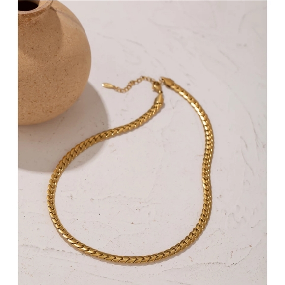 SALE Gold Snake Chain Necklace - Picture 3 of 5